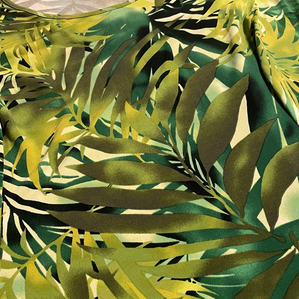 Susan Graver Green Leaf Print Top - Picture 4 of 7